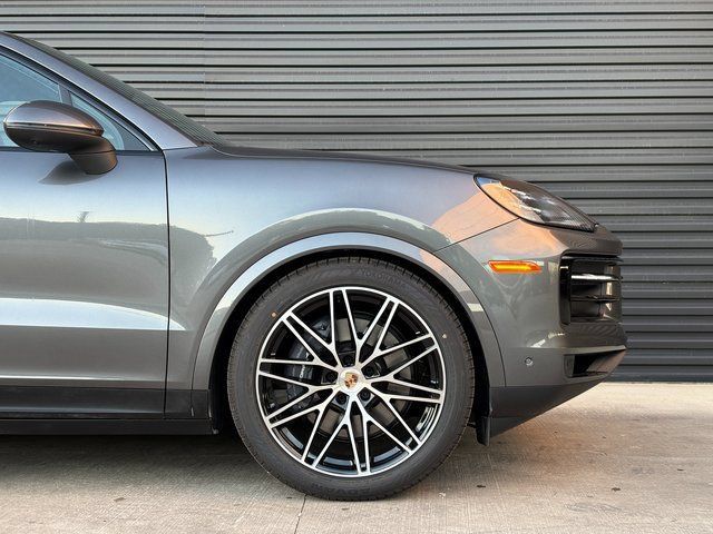 Certified 2026 Porsche Cayenne Coupe AWD/4WD image 11