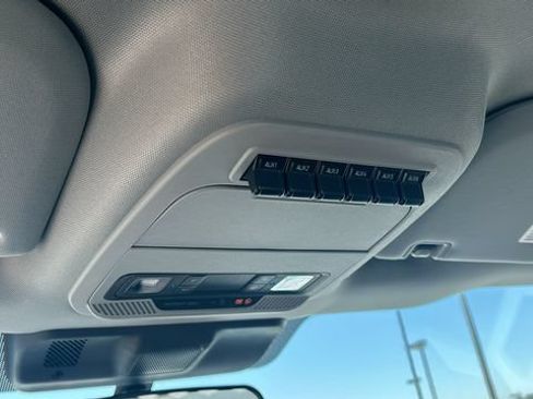 New 2026 Ford F550 4x4 Regular Cab Super Duty image 17