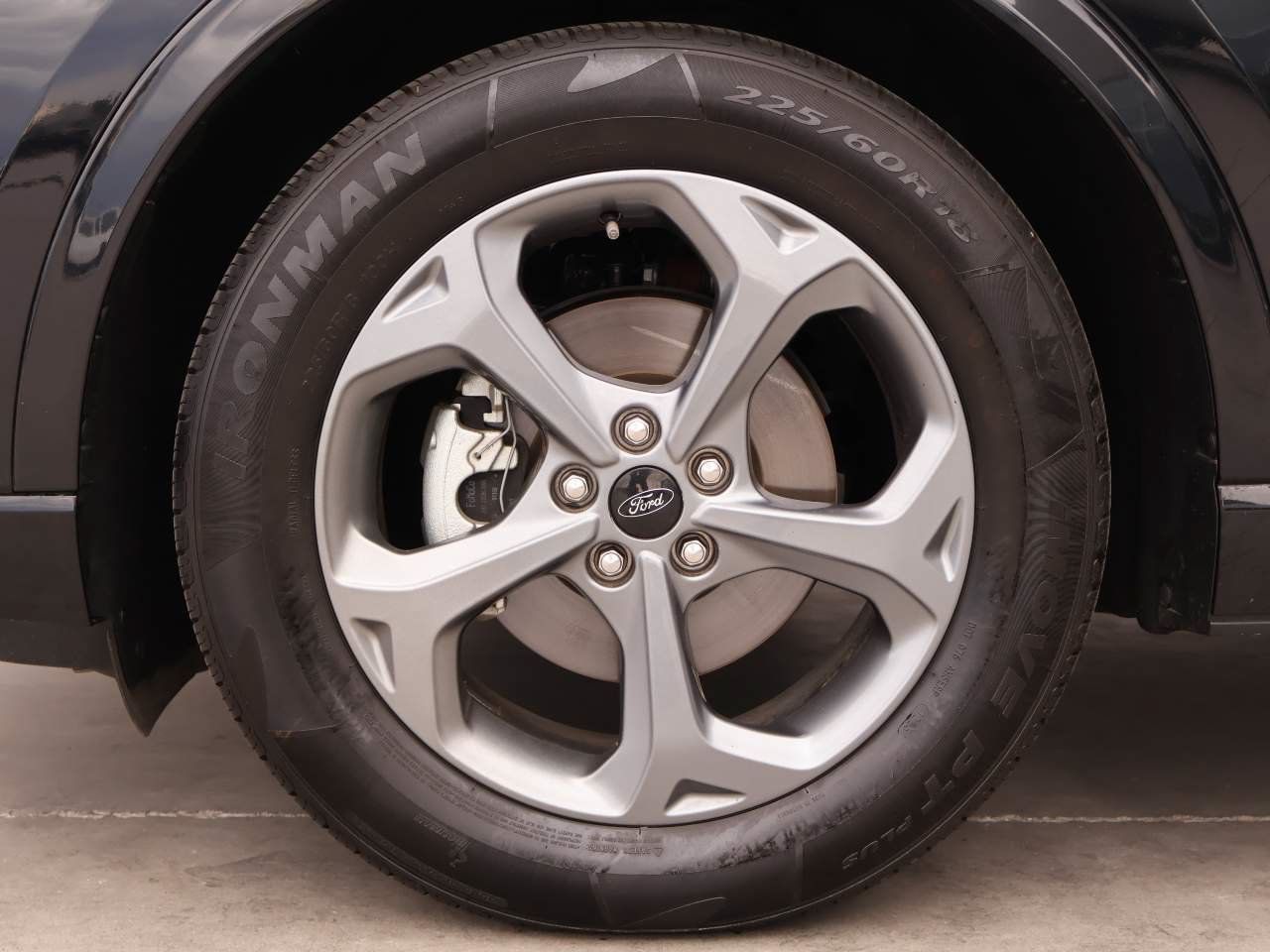 Used 2024 Ford Escape ST-Line FWD image 6