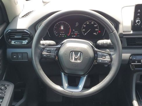 Used 2025 Honda Pilot Touring image 19