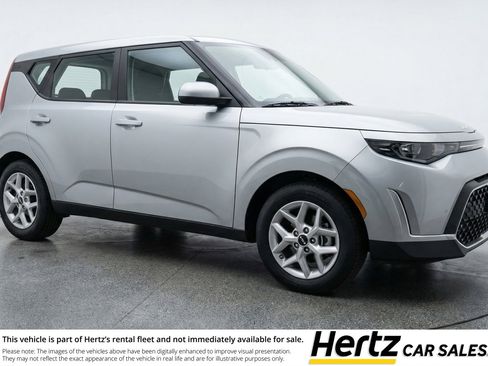 Used 2025 Kia Soul LX w/ LX Technology Package FWD image 1