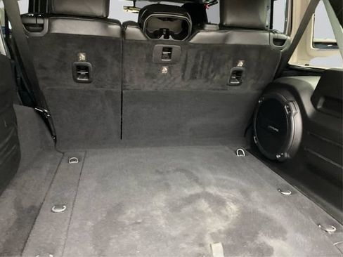 Used 2018 Jeep Wrangler Unlimited Rubicon AWD/4WD image 14