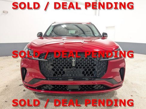 Used 2025 Lincoln Aviator Reserve w/ Equipment Group 201A image 8