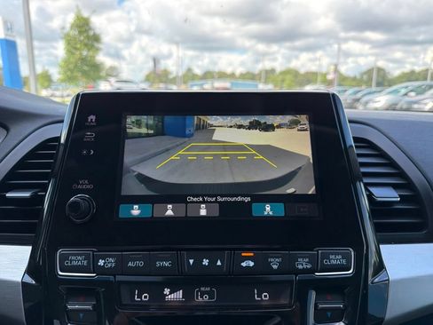 Used 2022 Honda Odyssey Touring image 13
