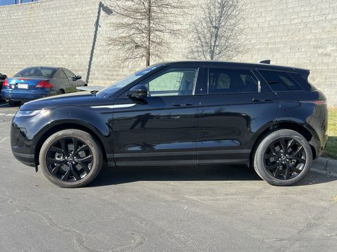 Used 2021 Land Rover Range Rover Evoque SE image 29