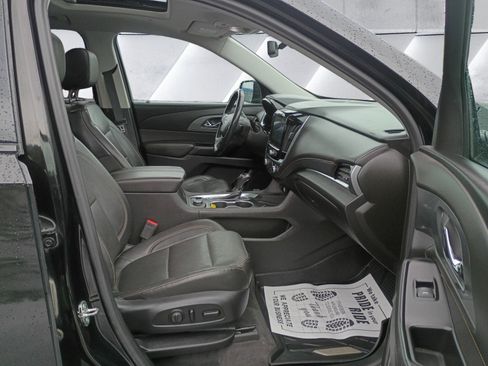 Used 2020 Chevrolet Traverse Premier w/ Redline Edition AWD/4WD image 16