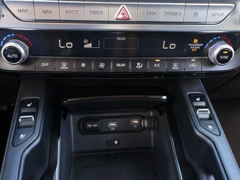 Used 2021 Kia Telluride EX w/ EX Premium Package image 23