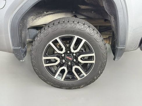 Used 2022 GMC Sierra 1500 AT4 w/ AT4 Premium Package AWD/4WD image 38