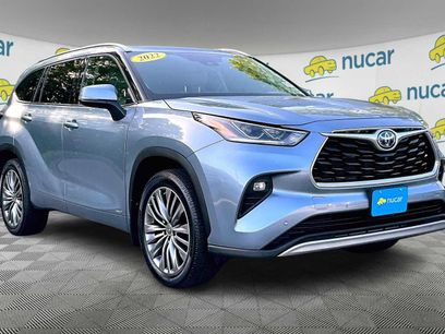 Used 2022 Toyota Highlander Platinum