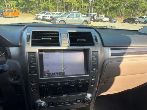 Used 2017 Lexus GX 460 w/ Navigation Package AWD/4WD image 57