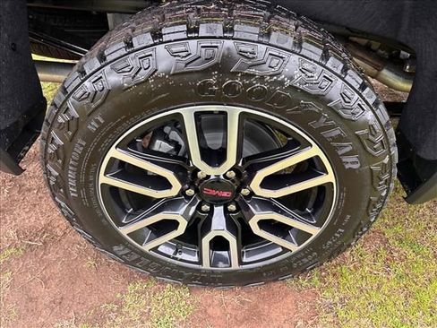 New 2026 GMC Sierra 1500 AT4 w/ AT4 Premium Package image 12