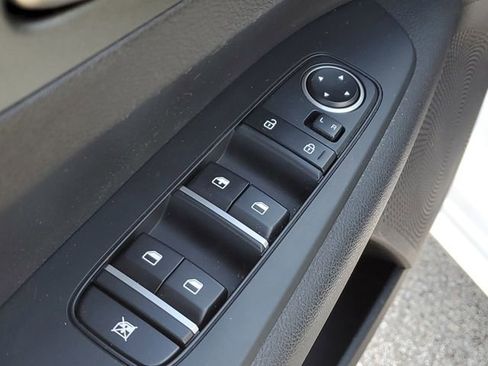 Used 2021 Kia Forte LXS image 19