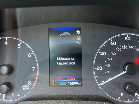 Used 2024 Toyota Corolla LE FWD image 12