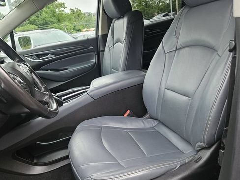 Used 2019 Buick Enclave Premium AWD/4WD image 16
