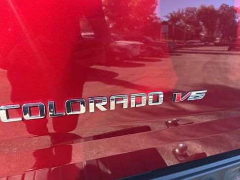 Used 2018 Chevrolet Colorado Z71 image 7