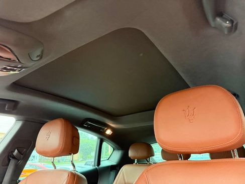 Used 2022 Maserati Levante GT AWD/4WD image 53