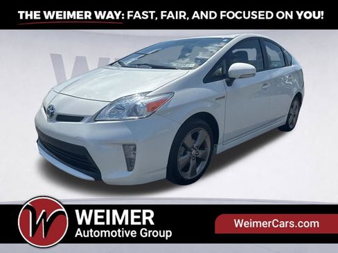 Used 2015 Toyota Prius Persona Series FWD image 1