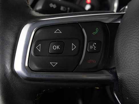 Used 2022 Jeep Wrangler Unlimited Sahara AWD/4WD image 29