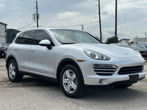 Used 2013 Porsche Cayenne AWD/4WD image 9