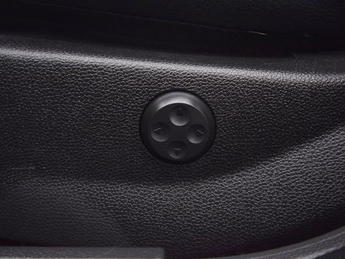 Used 2013 Mercedes-Benz C 300 4MATIC Sedan w/ Premium 1 Pkg image 24