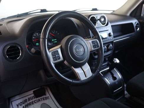 Used 2013 Jeep Patriot Latitude w/ Sun/Sound Group AWD/4WD image 14