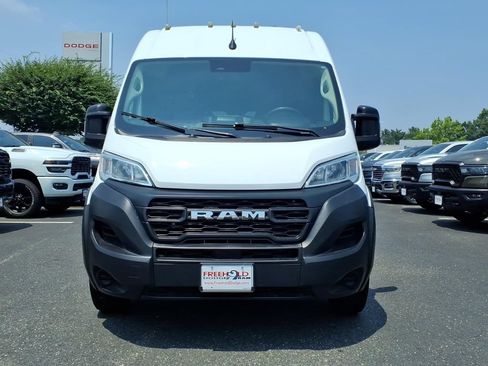 Used 2023 RAM ProMaster 2500 FWD image 2