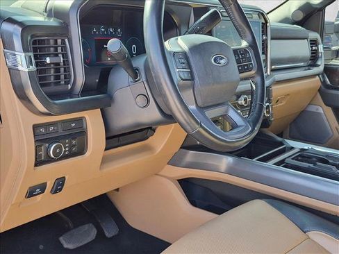 Used 2024 Ford F250 Lariat w/ Sport Appearance Package AWD/4WD image 9