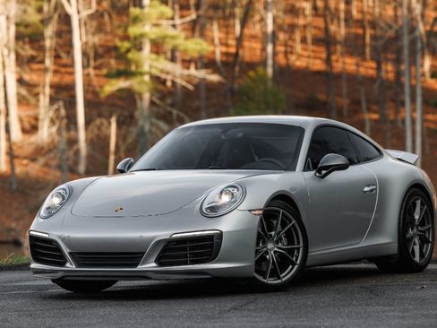 Used 2018 Porsche 911 Carrera T image 37