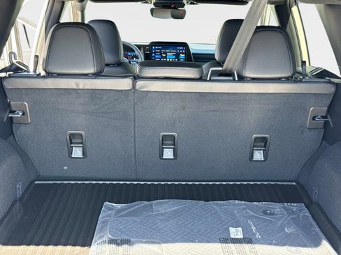 New 2026 Subaru Outback Limited w/ Premium/Limited Package 2 AWD/4WD image 12