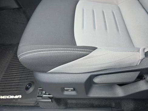 Certified 2025 Toyota Tacoma TRD Sport image 16