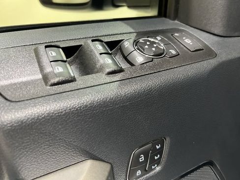 Used 2022 Ford F350 Lariat w/ Lariat Ultimate Package AWD/4WD image 22