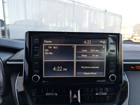 Used 2022 Toyota Corolla SE image 16