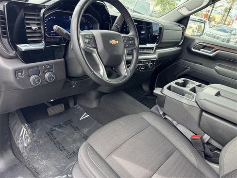 Certified 2025 Chevrolet Silverado 1500 LT image 11