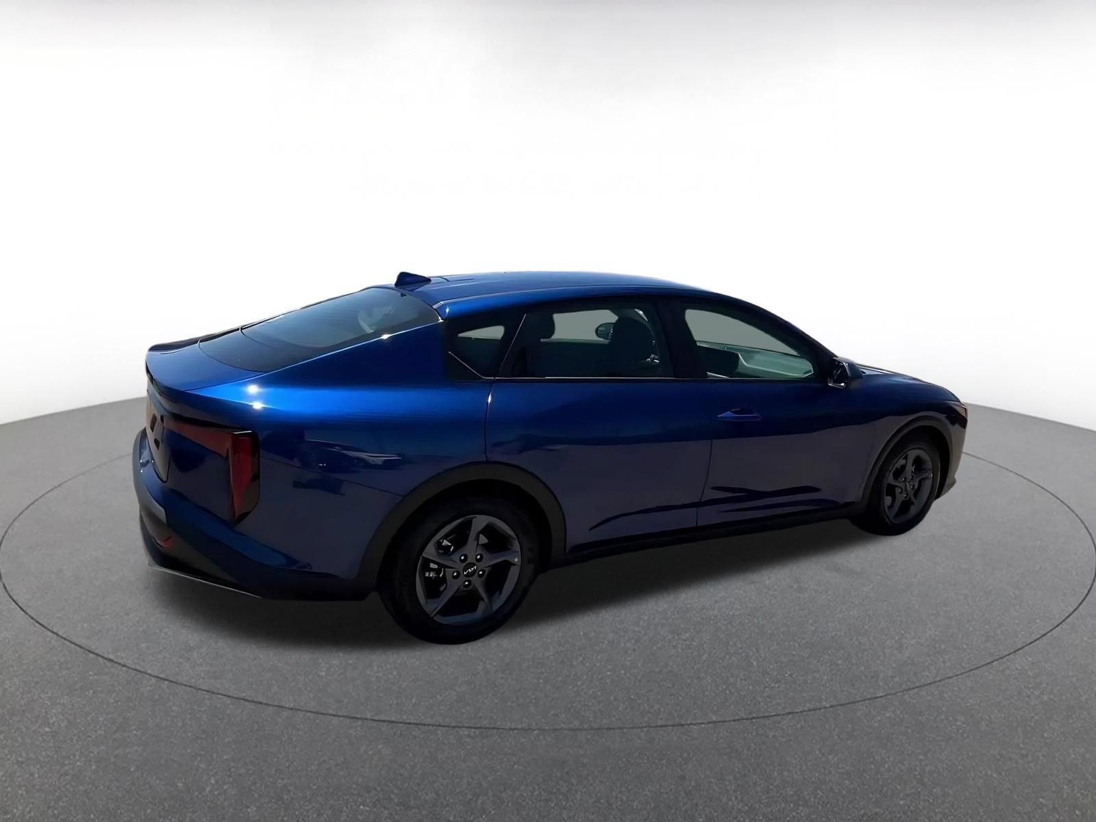Used 2025 Kia K4 FWD image 13