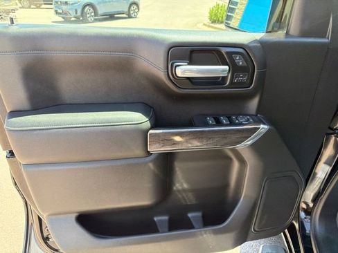 Used 2019 Chevrolet Silverado 1500 LTZ AWD/4WD image 16