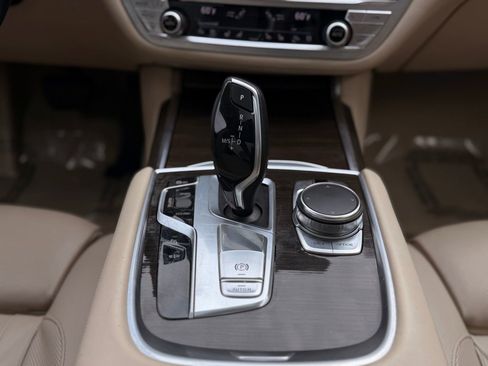 Used 2016 BMW 750i xDrive AWD/4WD image 57