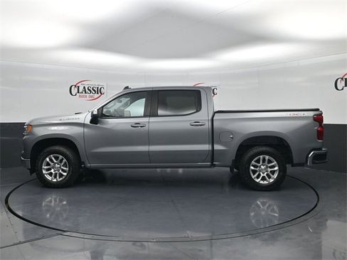 Used 2023 Chevrolet Silverado 1500 LT image 2