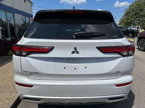 Used 2024 Mitsubishi Outlander SEL AWD/4WD image 5