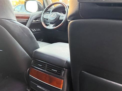 Used 2017 Lexus LX 570 4WD image 20