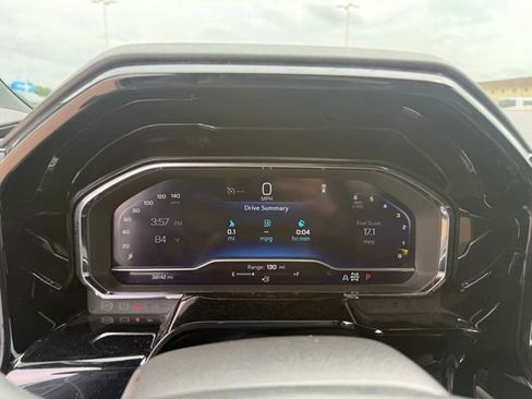 Used 2024 Chevrolet Silverado 1500 High Country w/ High Country Premium Package AWD/4WD image 15