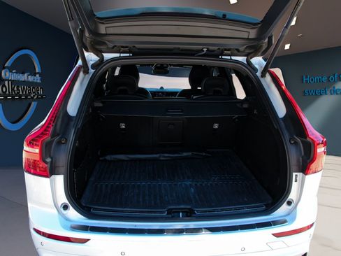 Used 2022 Volvo XC60 T8 Polestar w/ Protection Package Premier image 38
