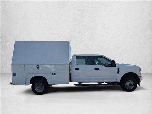 Used 2021 Ford F350 XL w/ Power Equipment Group image 4