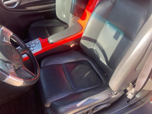 Used 2005 Chevrolet SSR w/ Preferred Equipment Group image 28