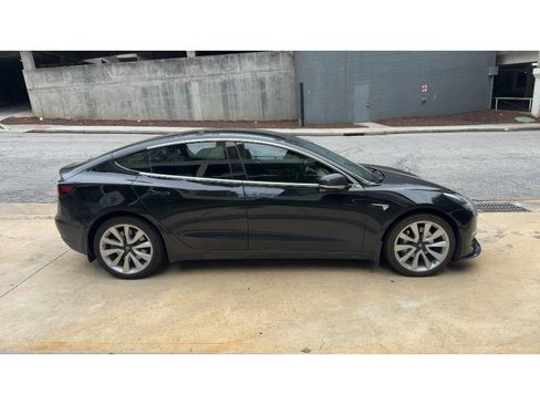Used 2020 Tesla Model 3 Standard Range RWD image 3
