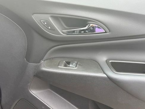 Certified 2024 Chevrolet Equinox LT w/ LPO, Floor Liner Package FWD image 17