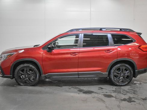 Used 2025 Subaru Ascent Bronze Edition image 4