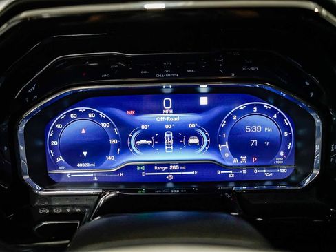 Used 2022 Chevrolet Silverado 1500 LTZ image 24