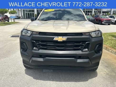 Used 2024 Chevrolet Colorado W/T RWD image 3