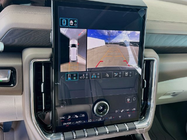 New 2027 GMC Yukon Denali w/ Denali Reserve Package AWD/4WD image 9