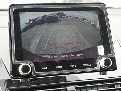 New 2024 Mitsubishi Eclipse Cross LE image 19